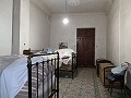 Stadthaus mit 7 Schlafzimmern in Agost in Real Estate Alicante