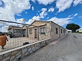 Gran casa de campo de 5 dormitorios con piscina in Real Estate Alicante