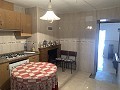 Landhuis met 3 slaapkamers en opslagdepot 10 minuten lopen naar Barinas Town in Real Estate Alicante