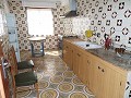 Groot herenhuis met 2 aparte appartementen en garage in Real Estate Alicante