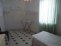 Groot herenhuis met 2 aparte appartementen en garage in Real Estate Alicante