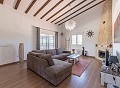 Impresionante villa de nueva construcción de 5 dormitorios y 3 baños y piscina in Real Estate Alicante