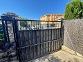 Herenhuis met 5 slaapkamers en 2 badkamers dat moet worden gerenoveerd in Real Estate Alicante