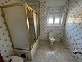 Herenhuis met 5 slaapkamers en 2 badkamers dat moet worden gerenoveerd in Real Estate Alicante