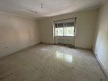 Herenhuis met 5 slaapkamers en 2 badkamers dat moet worden gerenoveerd in Real Estate Alicante