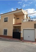 Schönes Reihenhaus mit 3 Schlafzimmern und 3 Bädern in Hondon de los frailes in Real Estate Alicante