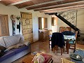 Villa de 3 dormitorios con 11 acres de tierra in Real Estate Alicante