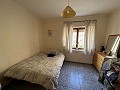 Dorpshuis met zwembad tussen Monovar en Pinoso in Real Estate Alicante