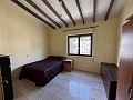 Dorpshuis met zwembad tussen Monovar en Pinoso in Real Estate Alicante
