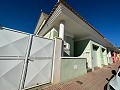Schönes Stadthaus mit 4 Schlafzimmern und 2 Bädern in Salinas in Real Estate Alicante