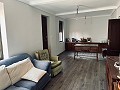 Mooi herenhuis met 5 slaapkamers in Monovar in Real Estate Alicante