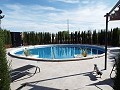 Villa moderne de 3 chambres à pied de la ville avec maisons d'hôtes in Real Estate Alicante