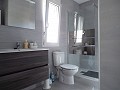 Villa moderne de 3 chambres à pied de la ville avec maisons d'hôtes in Real Estate Alicante