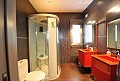 Atemberaubende 5-Bett-Villa mit Pool in Real Estate Alicante