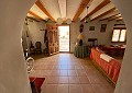 Mooie 140 jaar oude boerderij in Salinas in Real Estate Alicante