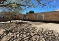 Mooie 140 jaar oude boerderij in Salinas in Real Estate Alicante
