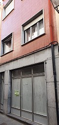 Groot herenhuis met commerciële ruimte in Real Estate Alicante