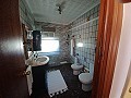 Villa in Salinas town on an urban plot of 582m2 in Real Estate Alicante