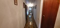 Maison de ville avec appartement séparé à Ayora in Real Estate Alicante
