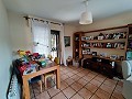 Town House with a garden and garage in Pinoso in Real Estate Alicante