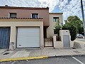 Town House with a garden and garage in Pinoso in Real Estate Alicante