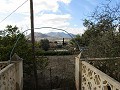 Villa de 4 chambres avec potentiel pour une maison supplémentaire ou des appartements séparés in Real Estate Alicante