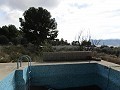 Villa de 4 chambres avec potentiel pour une maison supplémentaire ou des appartements séparés in Real Estate Alicante
