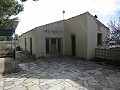 Villa de 4 chambres avec potentiel pour une maison supplémentaire ou des appartements séparés in Real Estate Alicante