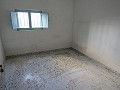 Villa de 4 chambres avec potentiel pour une maison supplémentaire ou des appartements séparés in Real Estate Alicante