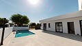 Villas de 3 dormitorios con piscina privada y 1 mes de finalización in Real Estate Alicante