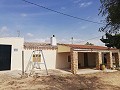 5 Bed Country House with Pool in Real Estate Alicante