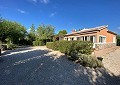 Beautiful and Spacious 2 Bed Villa in Salinas with Private Pool in Real Estate Alicante