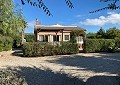 Beautiful and Spacious 2 Bed Villa in Salinas with Private Pool in Real Estate Alicante