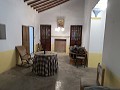 Herenhuis met 4 slaapkamers en tuin in Real Estate Alicante