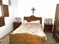 Herenhuis met 4 slaapkamers en tuin in Real Estate Alicante