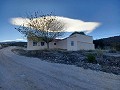 Landhaus mit herrlicher Aussicht. in Real Estate Alicante