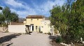 Maison de campagne de 5 chambres avec appartement d'amis in Real Estate Alicante