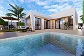 Villa de lujo de 3 dormitorios con piscina cerca del golf, el aeropuerto y la escuela internacional in Real Estate Alicante