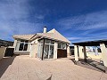 Incredible villa with pool in Pinoso in Real Estate Alicante