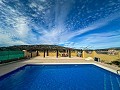 Incredible villa with pool in Pinoso in Real Estate Alicante