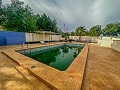 Schöne Villa zwischen Sax und Elda mit Pool und Gästehaus in Real Estate Alicante