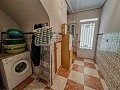 Schöne Villa zwischen Sax und Elda mit Pool und Gästehaus in Real Estate Alicante