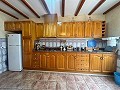 Schöne Villa zwischen Sax und Elda mit Pool und Gästehaus in Real Estate Alicante