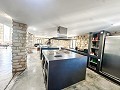 Beeindruckende Villa mit 9 Schlafzimmern in Biar in Real Estate Alicante