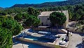 Beeindruckende Villa mit 9 Schlafzimmern in Biar in Real Estate Alicante