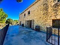 Beeindruckende Villa mit 9 Schlafzimmern in Biar in Real Estate Alicante