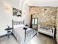 Beeindruckende Villa mit 9 Schlafzimmern in Biar in Real Estate Alicante