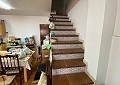 Villa de 3 habitaciones y 1 baño en excelente ubicación con piscina y casa de huéspedes de 2 pisos en Sax in Real Estate Alicante