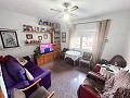 Geräumige Villa mit 7 Schlafzimmern und Pool in Onil in Real Estate Alicante