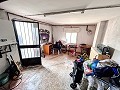 Geräumige Villa mit 7 Schlafzimmern und Pool in Onil in Real Estate Alicante